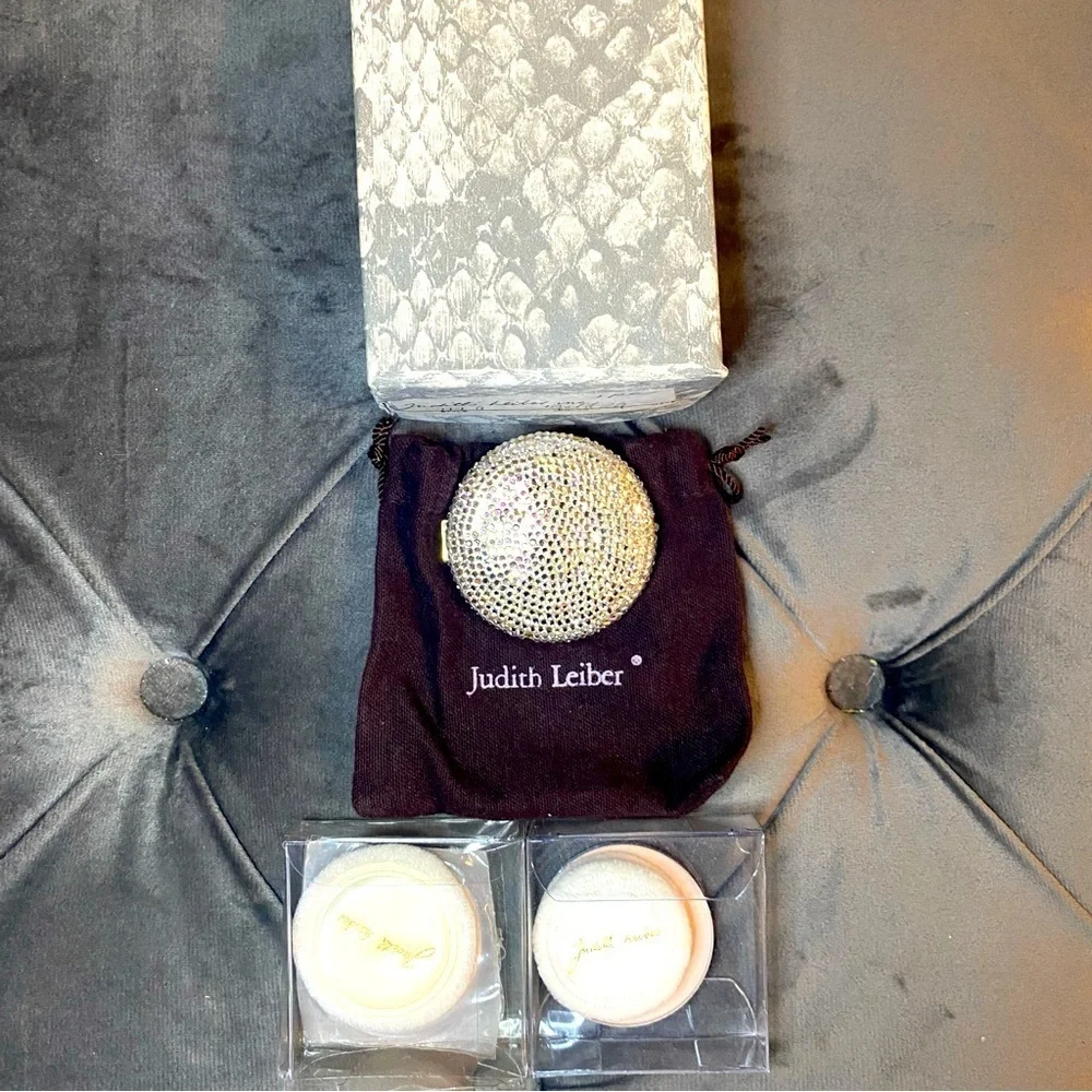 NIB Vintage and Rare Judith Leiber Compact Mirror Swarovski Crystals with Powder